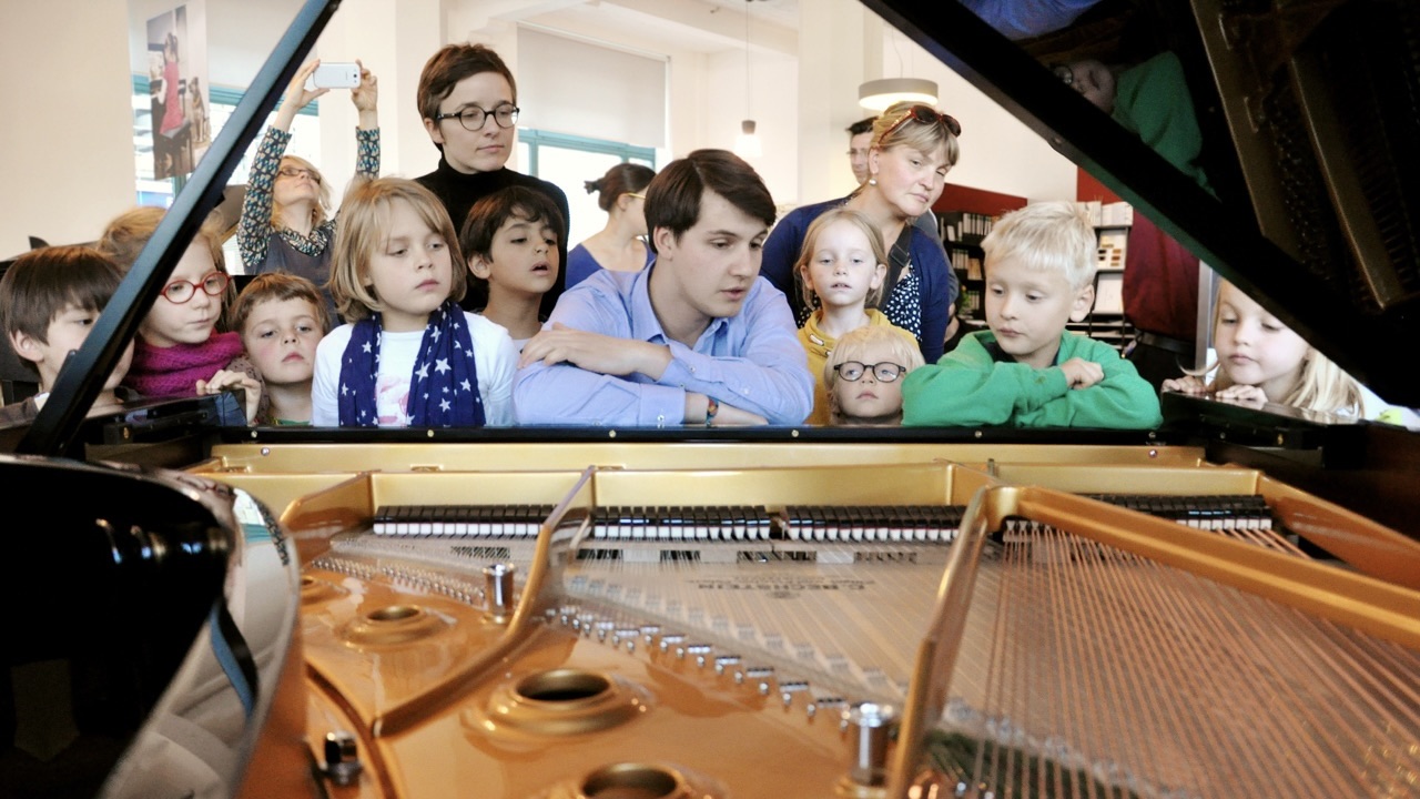 Die kleinen Klavierbauer: Wo ist der Ton versteckt? - Ein Workshop für Kinder